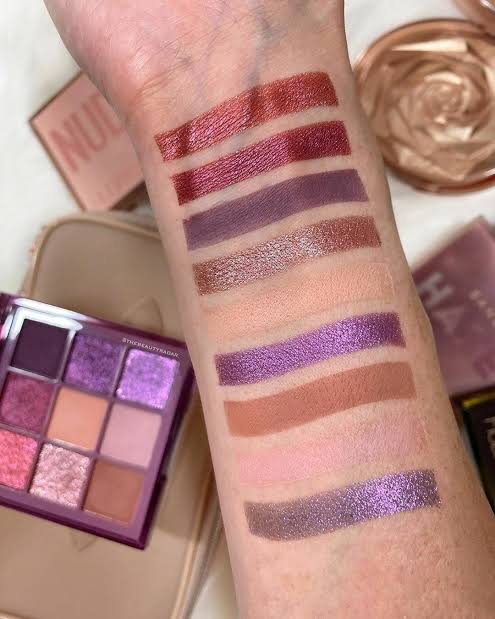 Huda Beauty Obsessions Eyeshadow Palette- Purple Haze